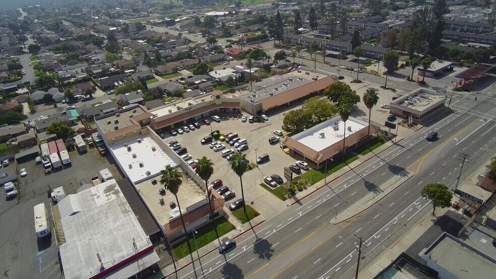 20502-20540 E Arrow Hwy, Covina, CA à louer - Photo du bâtiment - Image 2 de 8