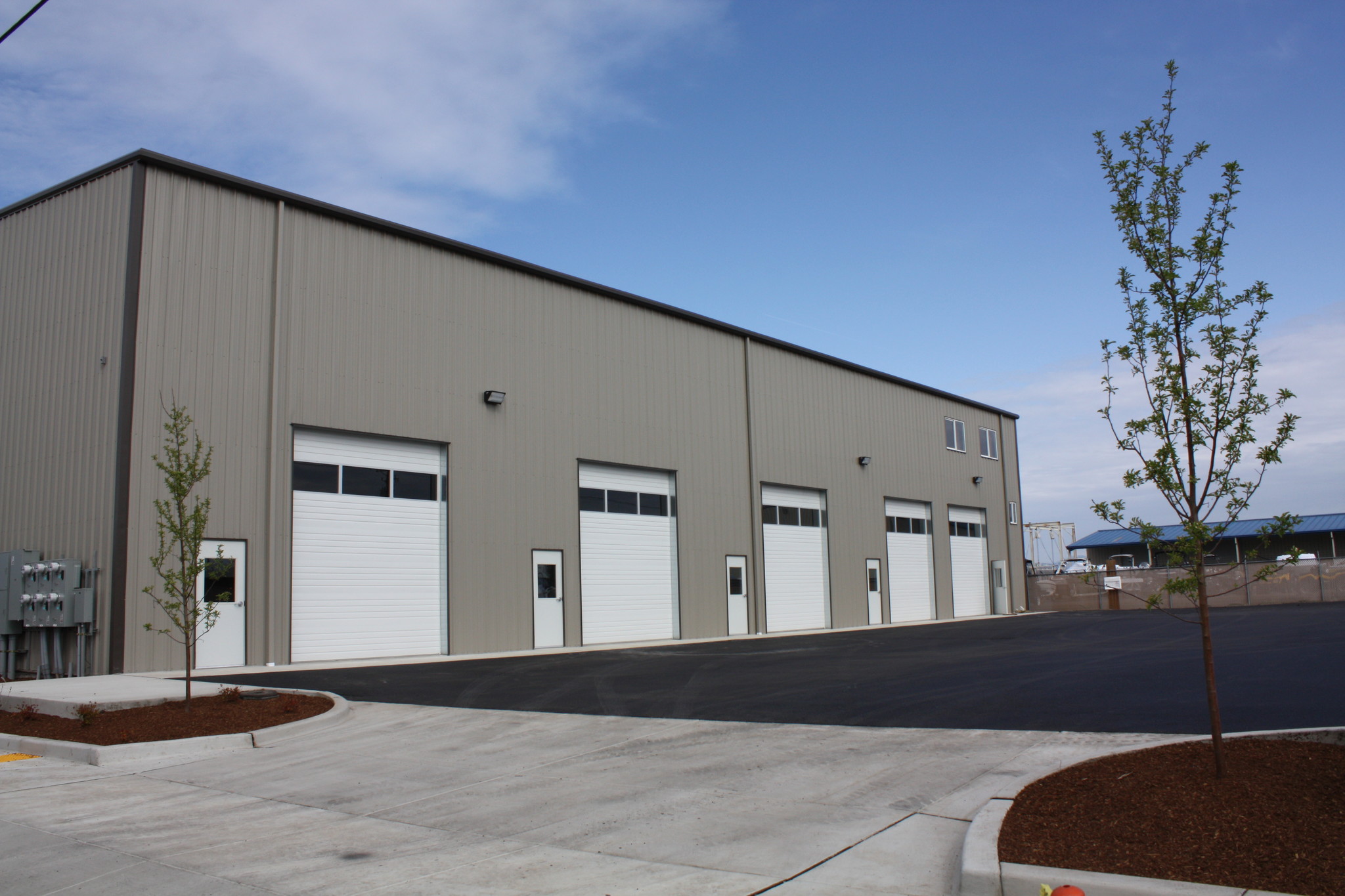 CRATER LAKE Hwy, Medford, OR for sale Building Photo- Image 1 of 1