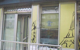 Plus de détails pour Multi-résidentiel à vendre