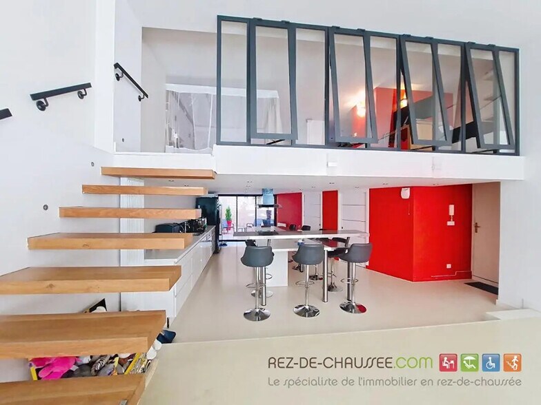 Office in Lyon for sale - Building Photo - Image 2 of 10