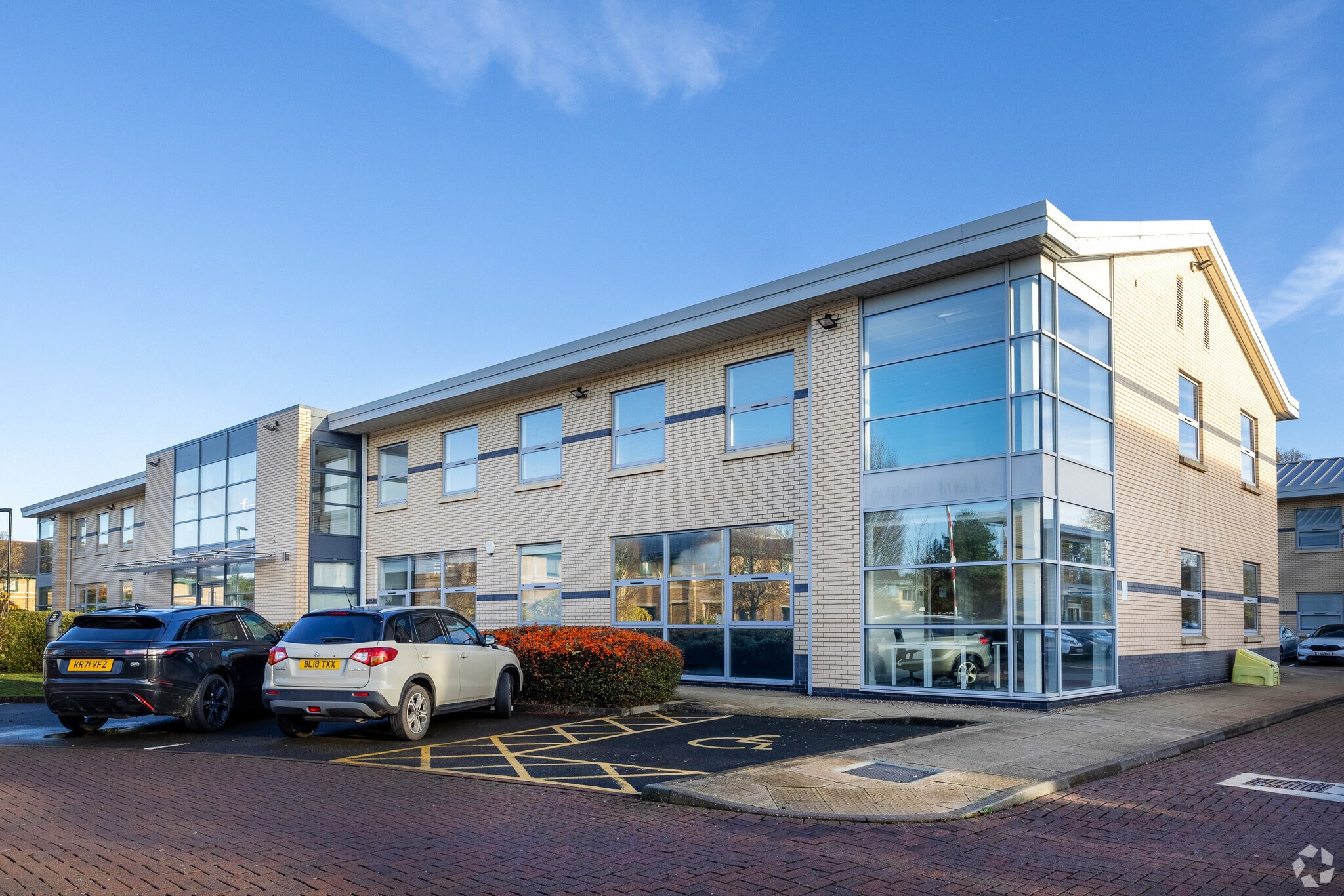 6060 Knights Court, Solihull Parkway, Birmingham for lease Primary Photo- Image 1 of 4