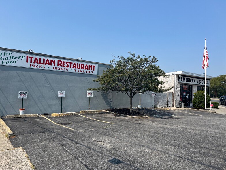 91 Broadway, Lynbrook, NY à vendre - Photo du bâtiment - Image 2 de 6