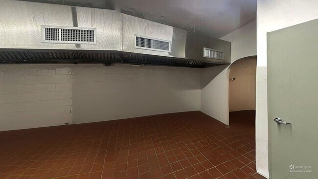 Plus de détails pour 163 Tompkins Ave, Brooklyn, NY - Commerce de détail à louer