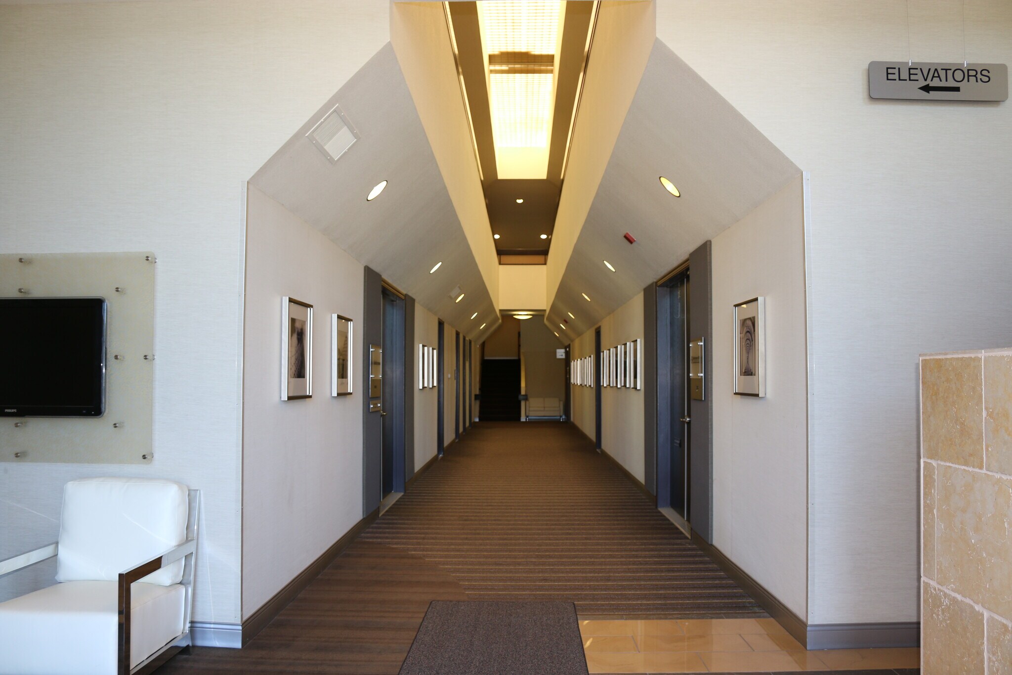 100 Clock Tower Pl, Carmel, CA for lease Lobby- Image 1 of 11