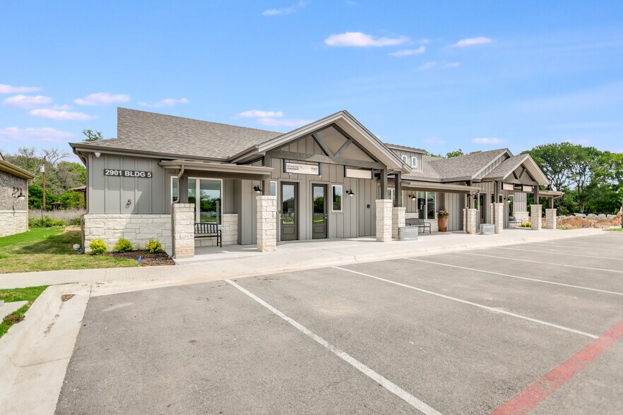 2901 Caballo Ranch Blvd, Cedar Park, TX for lease - Building Photo - Image 2 of 9