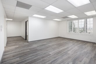 172 N Tustin St, Orange, CA à louer Numérisation 3D de Matterport- Image 1 de 5