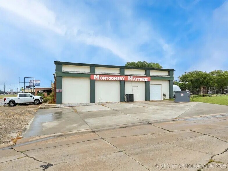 600 N Commerce St, Ardmore, OK à louer - Photo du bâtiment - Image 2 de 14