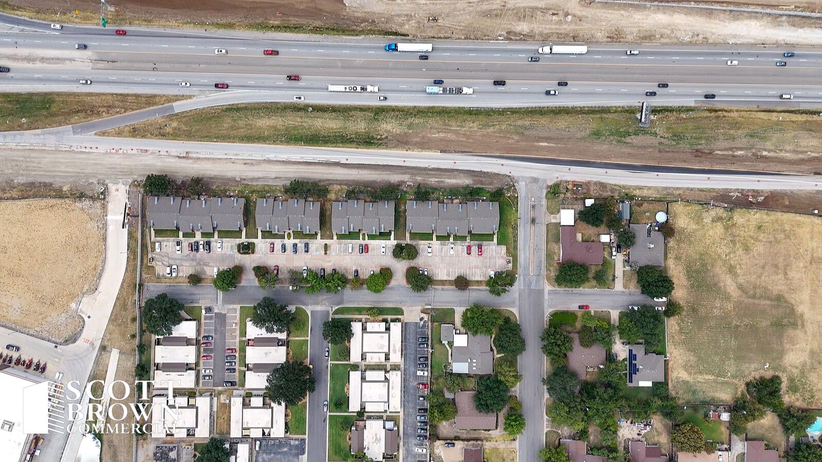 4232 I-35, Denton, TX 76207 - Unité 4232 -  - Photo intérieure - Image 2 of 10
