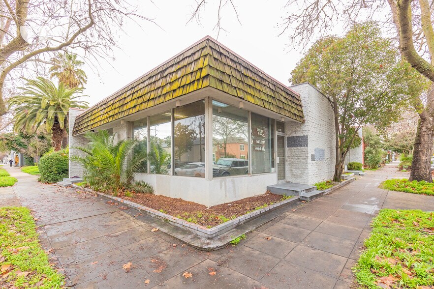 2001-2005 S St, Sacramento, CA à vendre - Photo du bâtiment - Image 2 de 19