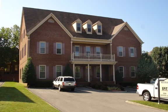 113 Hazel Path, Hendersonville, TN for lease - Building Photo - Image 2 of 4