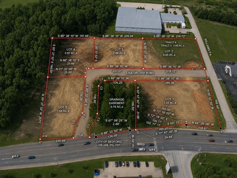 905 Williams Park Dr, Bedford, IN à vendre - Photo du bâtiment - Image 2 de 5