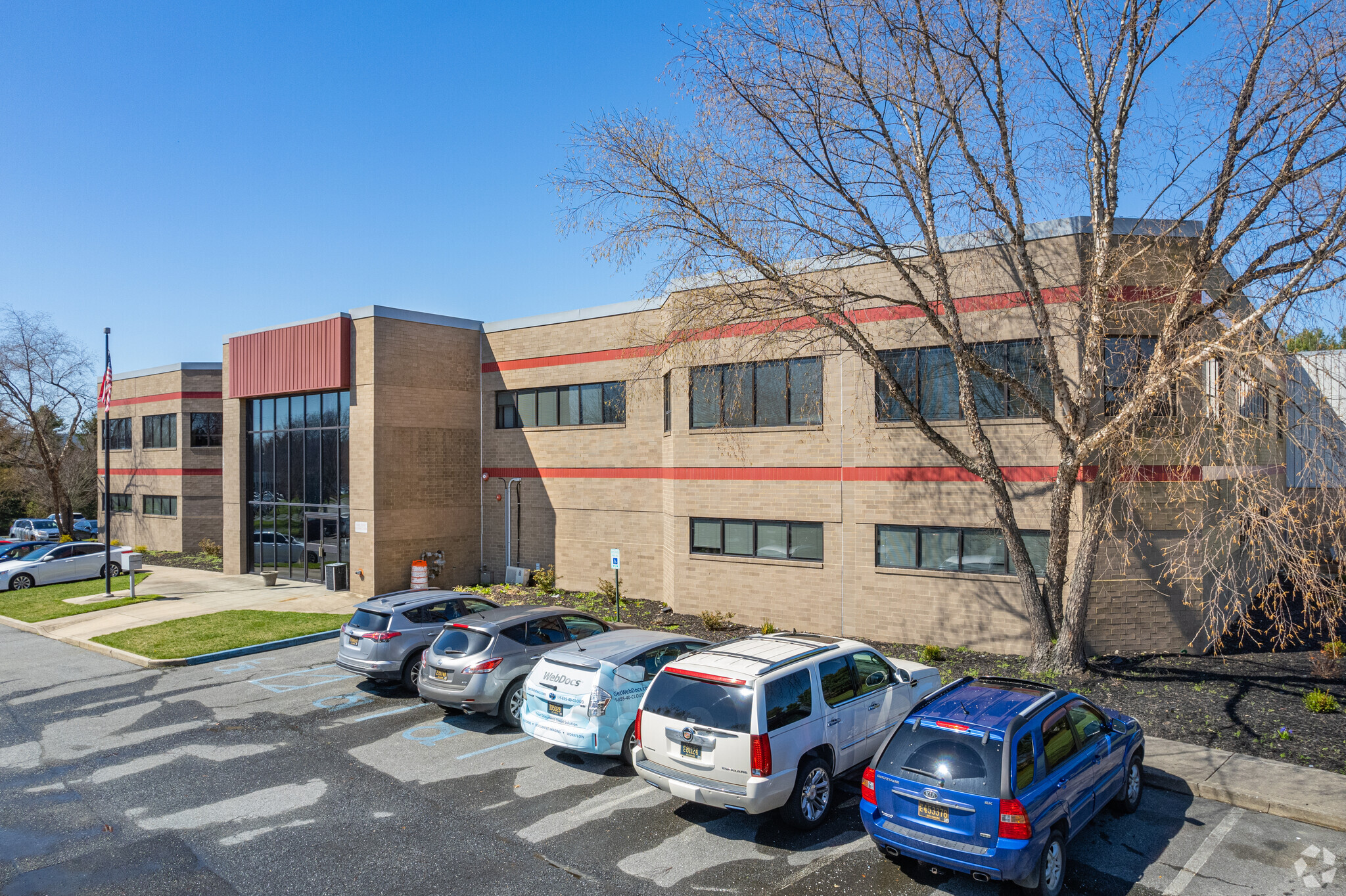 55 Lukens Dr, New Castle, DE for lease Primary Photo- Image 1 of 6