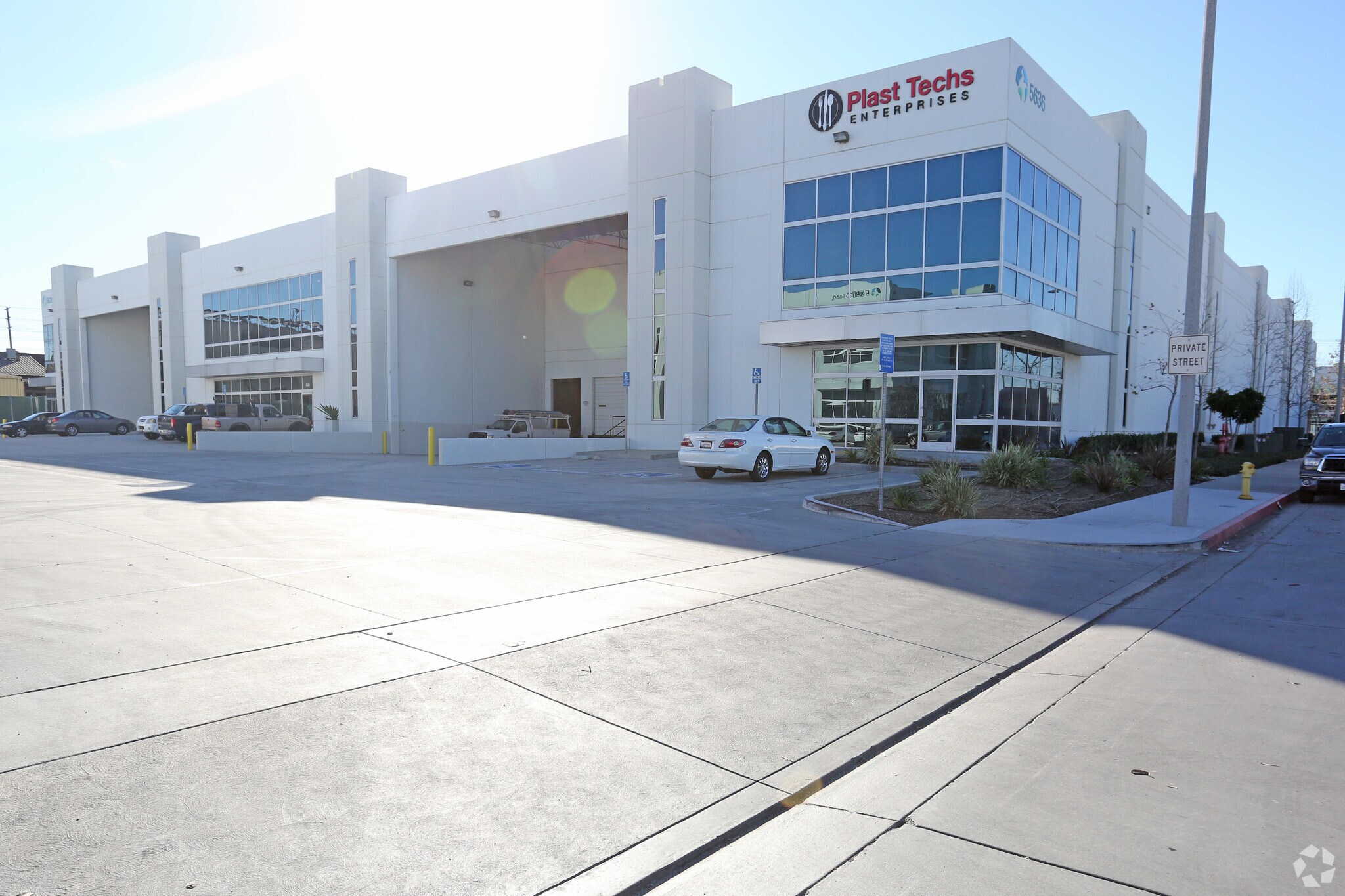 5636 E 61st St, Commerce, CA for lease Primary Photo- Image 1 of 8