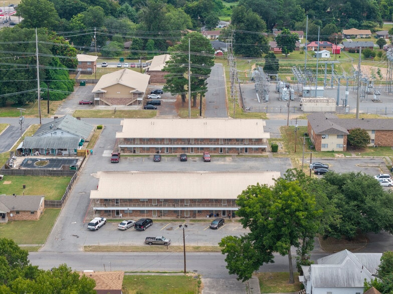 2213 E 7th Ave, Pine Bluff, AR for sale - Building Photo - Image 3 of 9