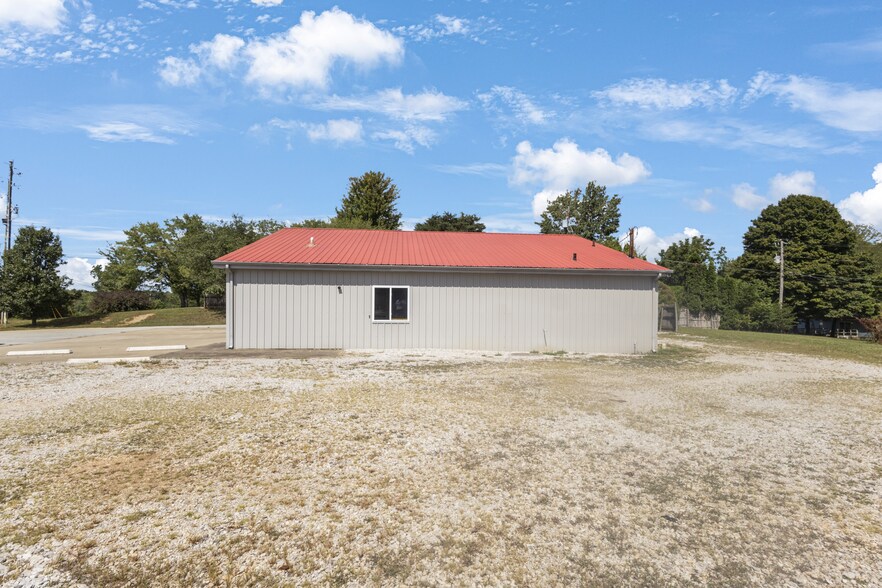 6804 S Dixie Hwy, Glendale, KY à louer - Photo intérieure - Image 3 de 17