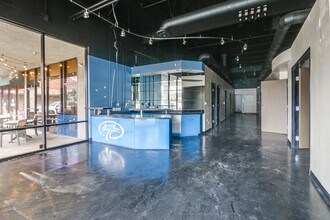 1424-1494 Madera Rd, Simi Valley, CA for lease Building Photo- Image 2 of 4