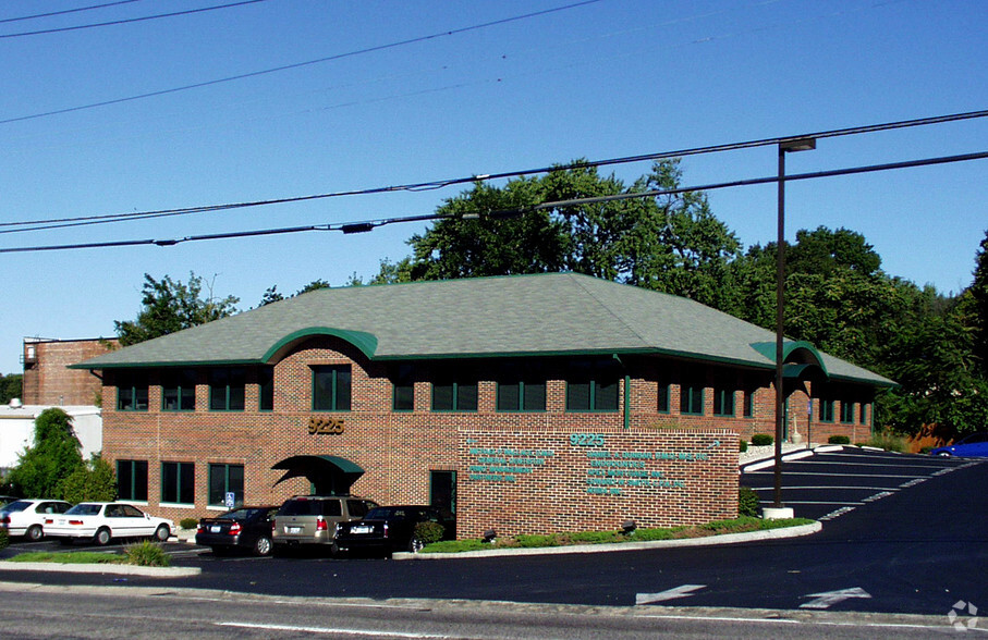 9225 Manchester Rd, Brentwood, MO for sale - Primary Photo - Image 1 of 1