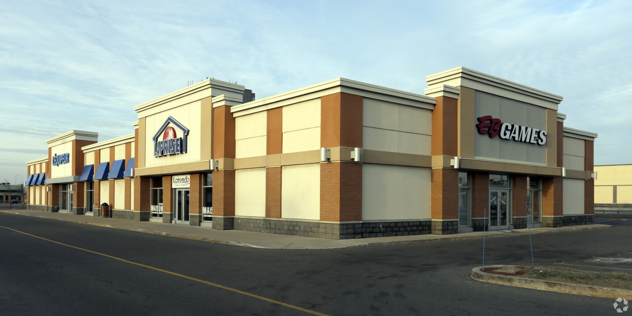 9700 Boul Leduc, Brossard, QC à vendre Photo principale- Image 1 de 1