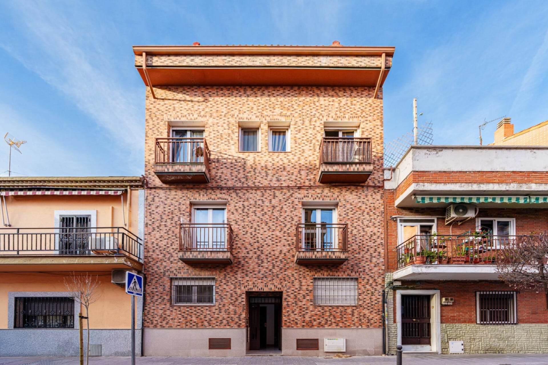 Multifamily in San Fernando de Henares, Madrid for sale Building Photo- Image 1 of 42