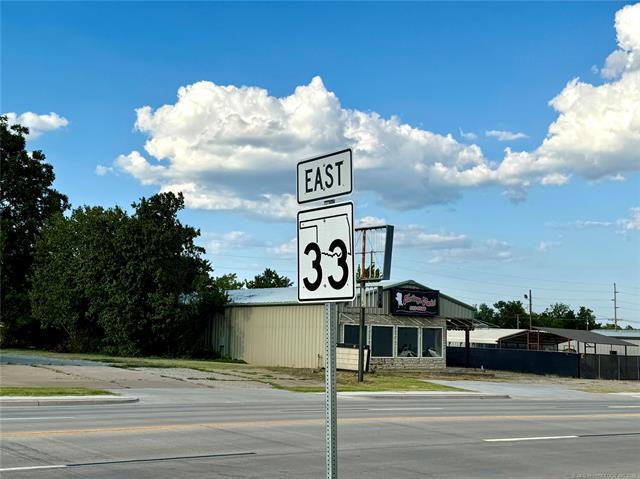 1122 E Main St, Cushing, OK à vendre - Photo du bâtiment - Image 2 de 5