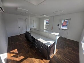 320 N 2nd St, Columbia, PA for lease Interior Photo- Image 2 of 9
