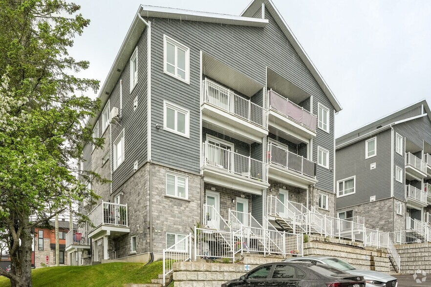 2105D Av Lapierre, Québec, QC à vendre - Photo du bâtiment - Image 3 de 3