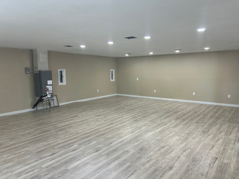 9200 66th St, Pinellas Park, FL à vendre - Photo intérieure - Image 2 de 20