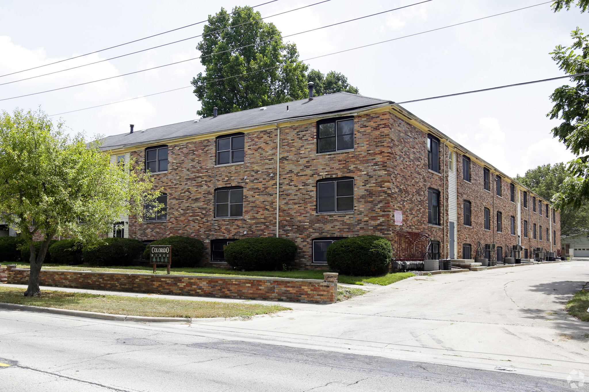 703 E Colorado Ave, Urbana, IL for sale Primary Photo- Image 1 of 1