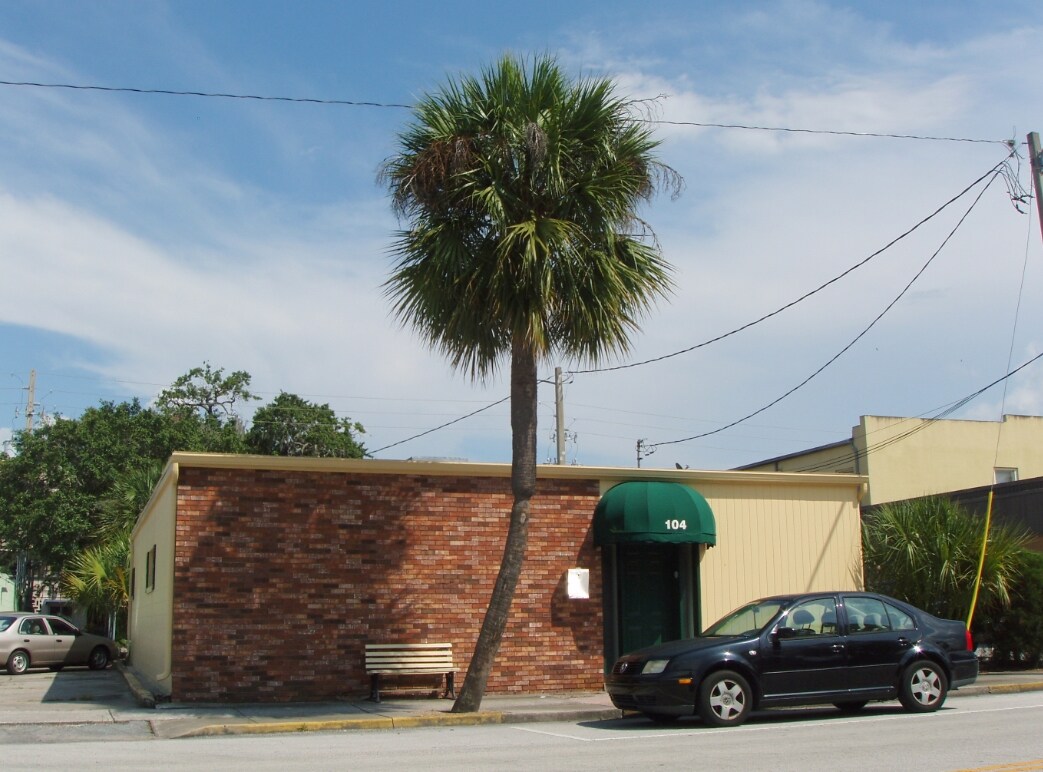 104 Church St, Kissimmee, FL for lease Primary Photo- Image 1 of 8