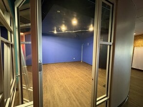 9681 Gladiolus Dr, Fort Myers, FL for lease Interior Photo- Image 2 of 8