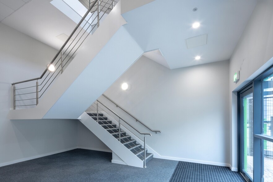 Magna Rd, Wigston for lease - Interior Photo - Image 2 of 15