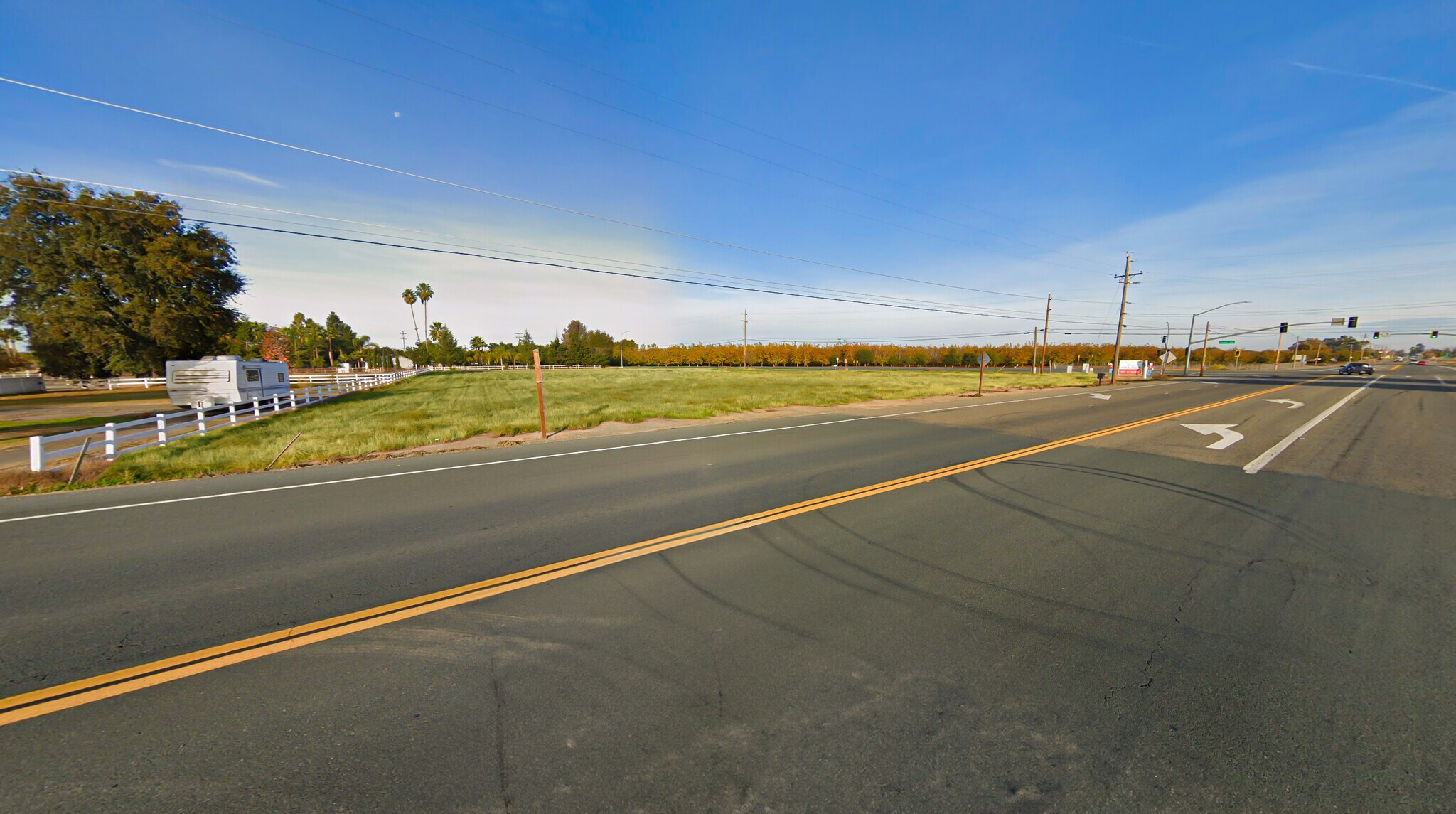 17151 E Highway 88, Lockeford, CA à vendre Photo du bâtiment- Image 1 de 1