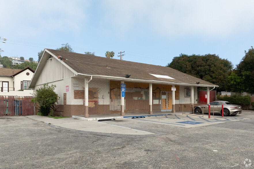 1007 E Main St, Ventura, CA for sale - Building Photo - Image 2 of 3