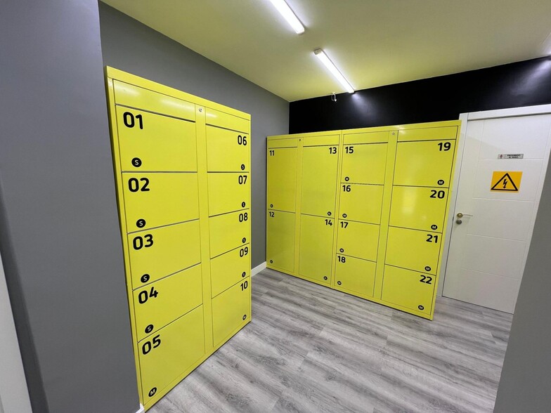 Retail in Madrid, Madrid for lease - Interior Photo - Image 3 of 5