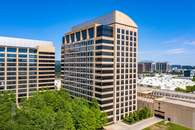 Plus de détails pour 13737 Noel Rd, Dallas, TX - Bureau à louer