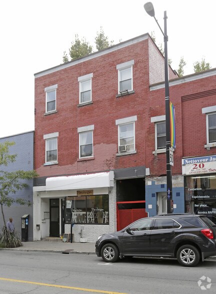 1438-1440 Rue Atateken, Montréal, QC à vendre - Photo principale - Image 1 de 1