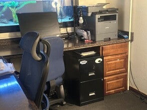 24309 Creekside Rd, Valencia, CA for lease Interior Photo- Image 2 of 4