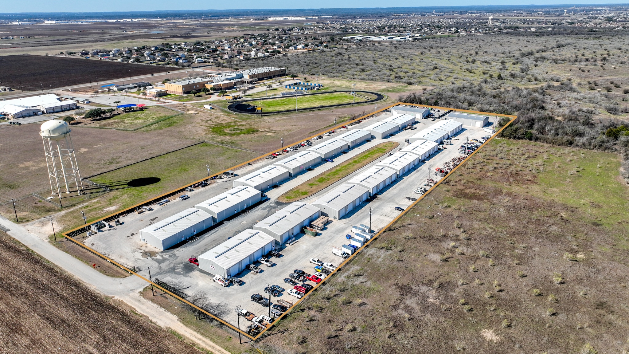 395 County Road 202, Kyle, TX for lease Building Photo- Image 1 of 4