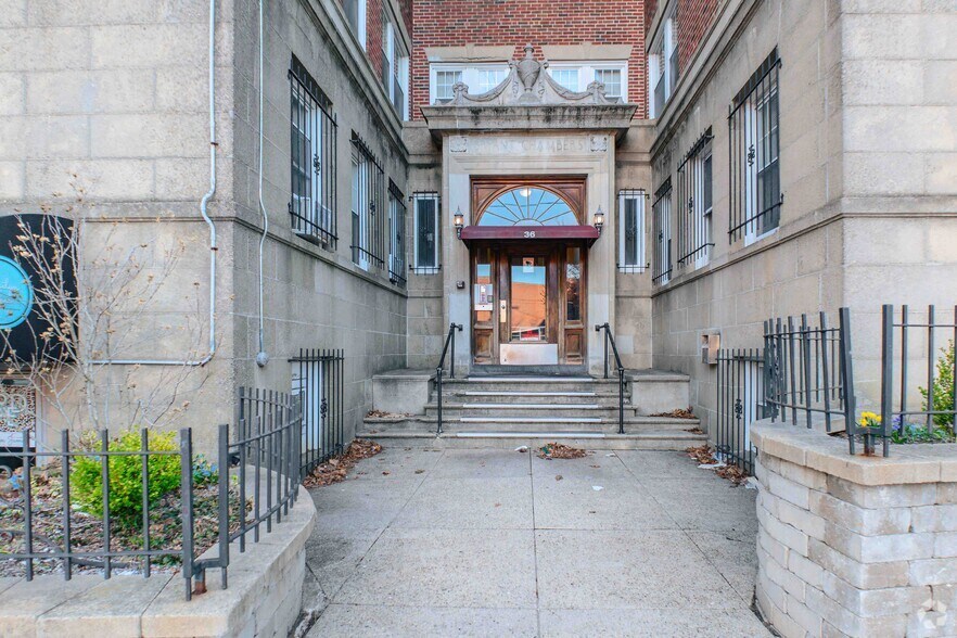 36 College Ave, Somerville, MA à vendre - Photo du bâtiment - Image 3 de 5