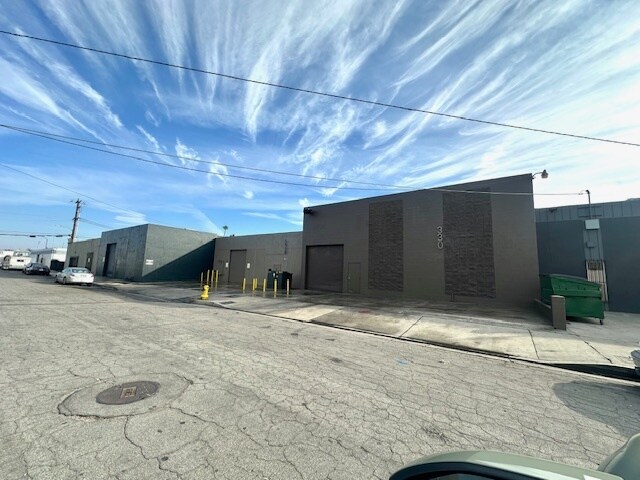 Plus de détails pour 330 W 131st St, Los Angeles, CA - Industriel à vendre