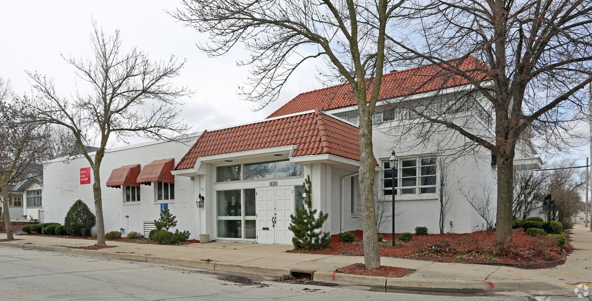 1603 S 81st St, West Allis, WI for sale Primary Photo- Image 1 of 15
