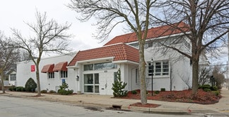 Plus de détails pour 1603 S 81st St, West Allis, WI - Commerce de détail à vendre