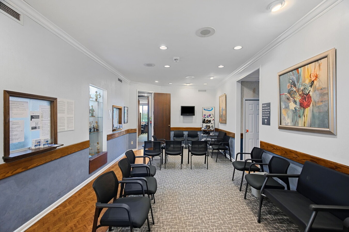 11709 Old Ballas Rd, Saint Louis, MO 63141 - Unit 201-202 -  - Lobby - Image 1 of 15