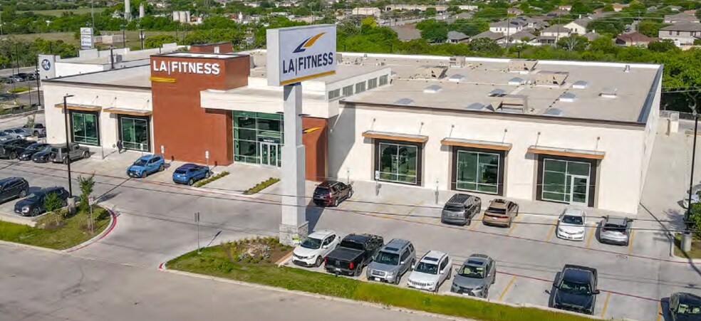 9955 Braun Rd, Helotes, TX à vendre - Photo du bâtiment - Image 2 de 4