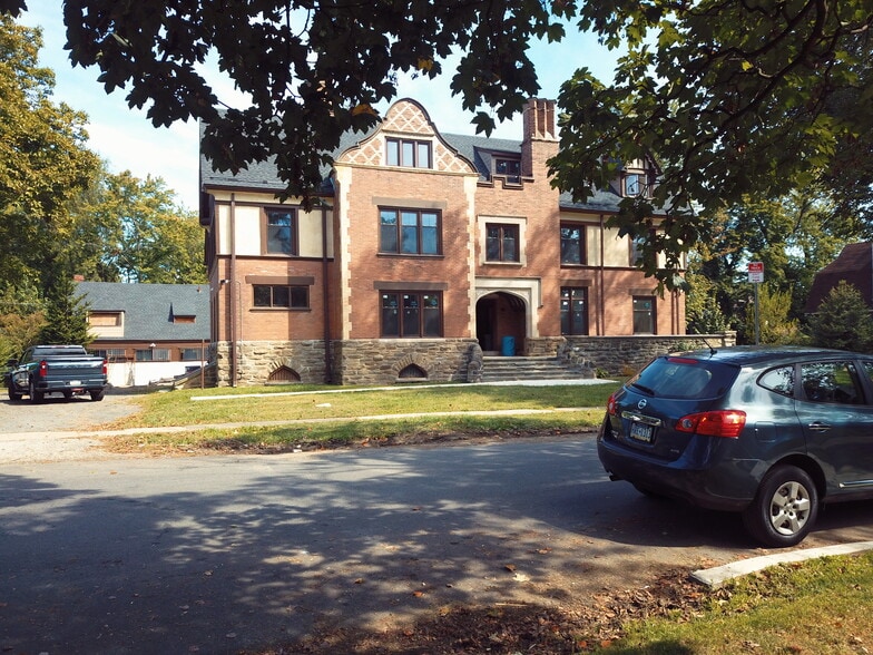 5015 McKean Ave, Philadelphia, PA for sale - Building Photo - Image 3 of 18