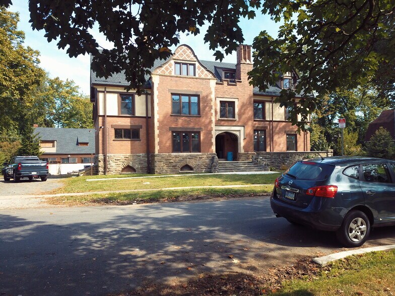 5015 McKean Ave, Philadelphia, PA à vendre - Photo du bâtiment - Image 3 de 18