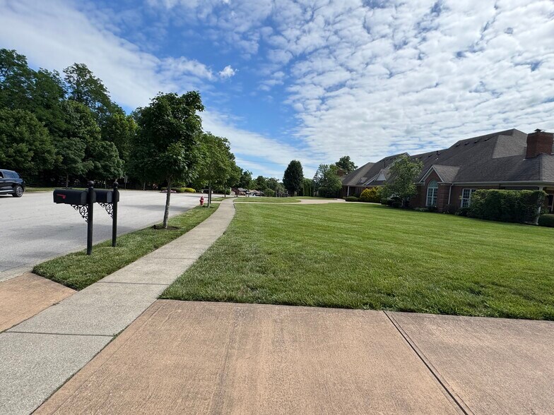 Sugartree Ln, Versailles, KY à vendre - Photo du bâtiment - Image 3 de 35