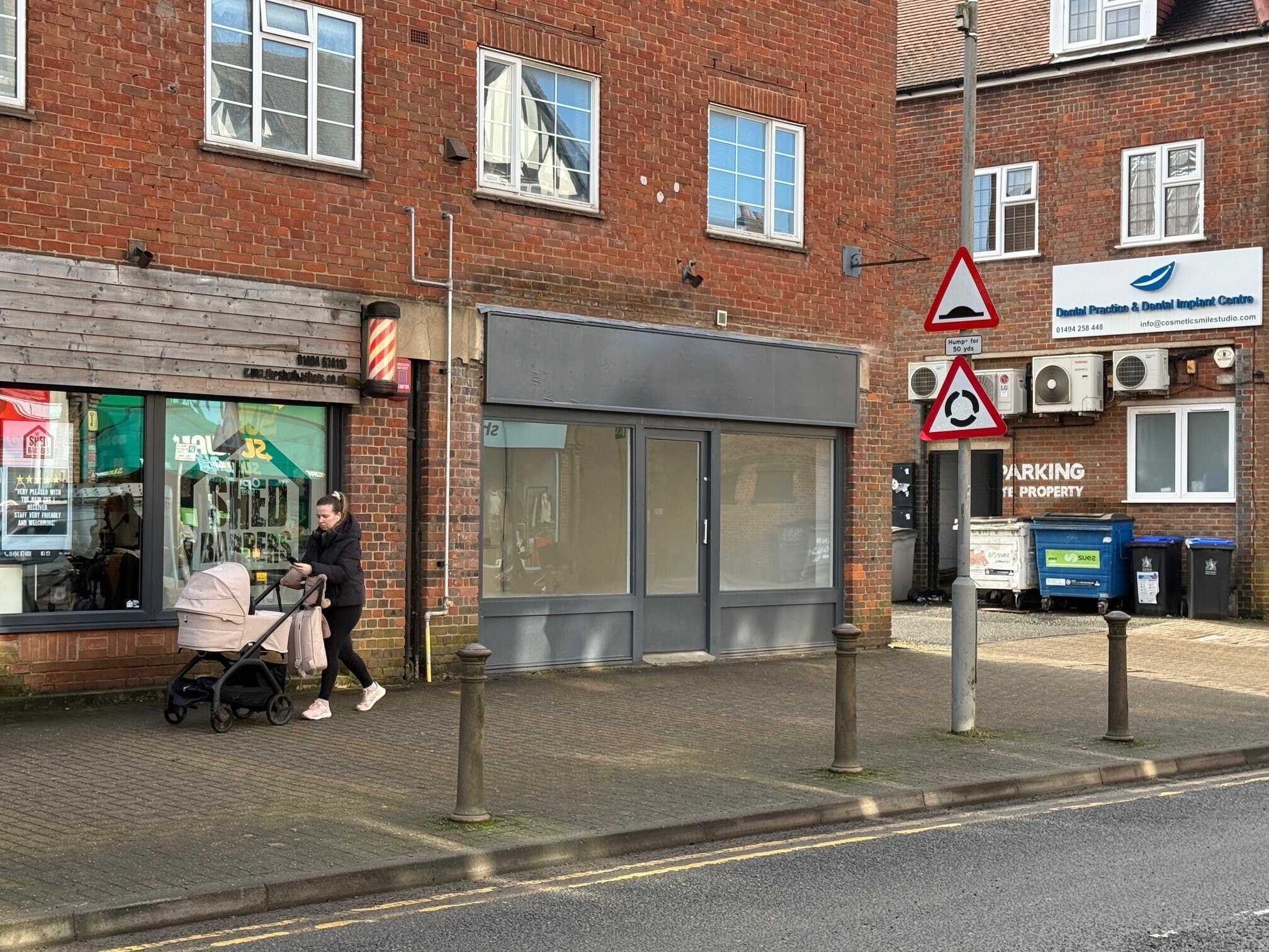 Maxwell Rd, Beaconsfield for lease Building Photo- Image 1 of 9