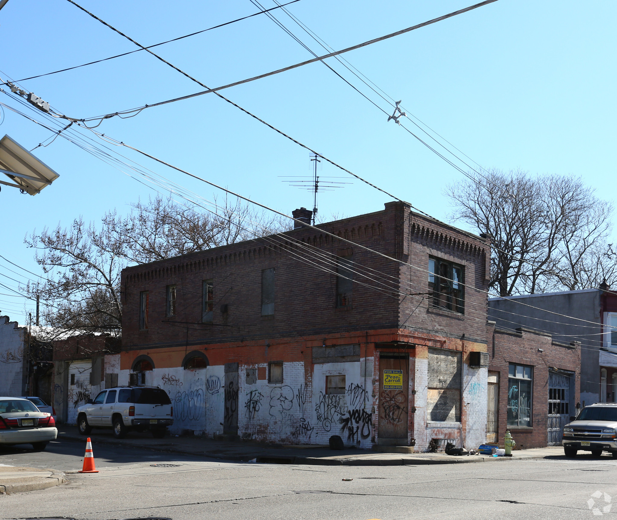 1122 Mount Ephraim Ave, Camden, NJ for sale Primary Photo- Image 1 of 1