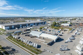 9016 40th St SE, Calgary, AB - AERIAL  map view